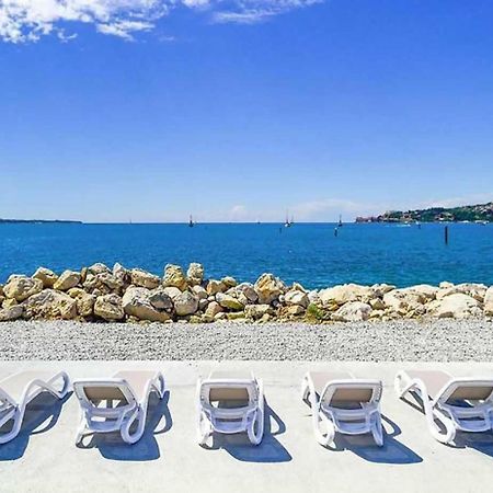 Bamboo Floating House Portoroz Apartment Luaran gambar